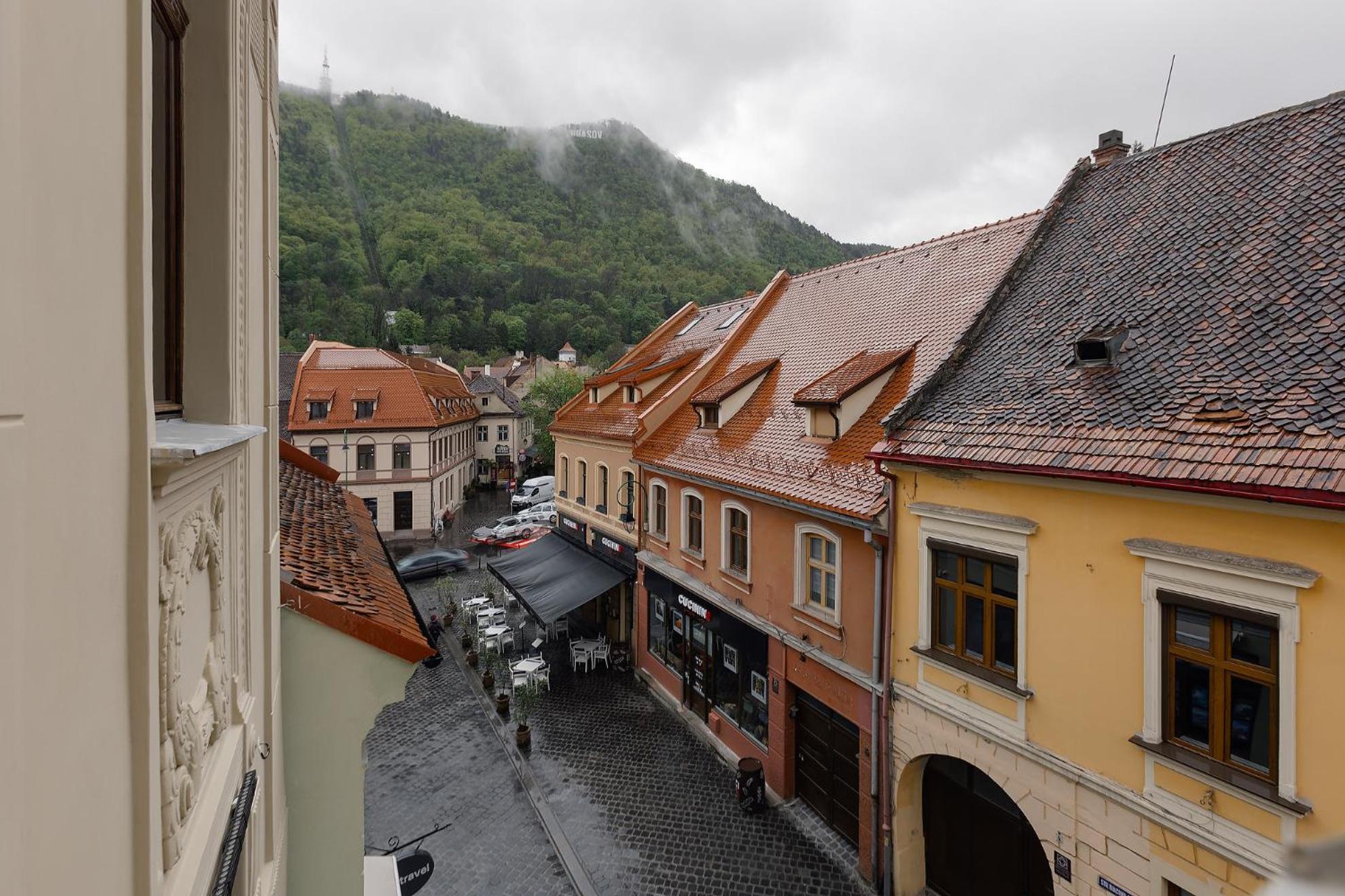 1910 Boutique - Self Check-In Only Hotel Brasov Exterior photo